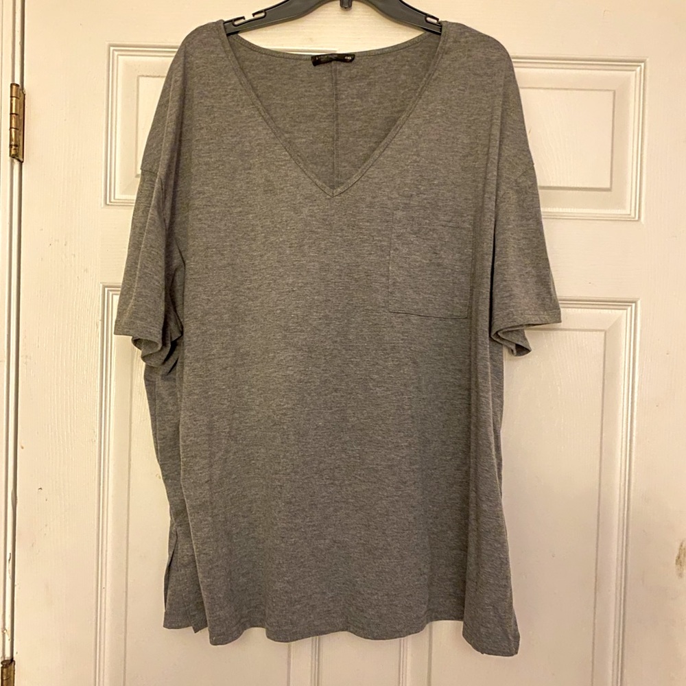 Shein top, size 4X, gray in color